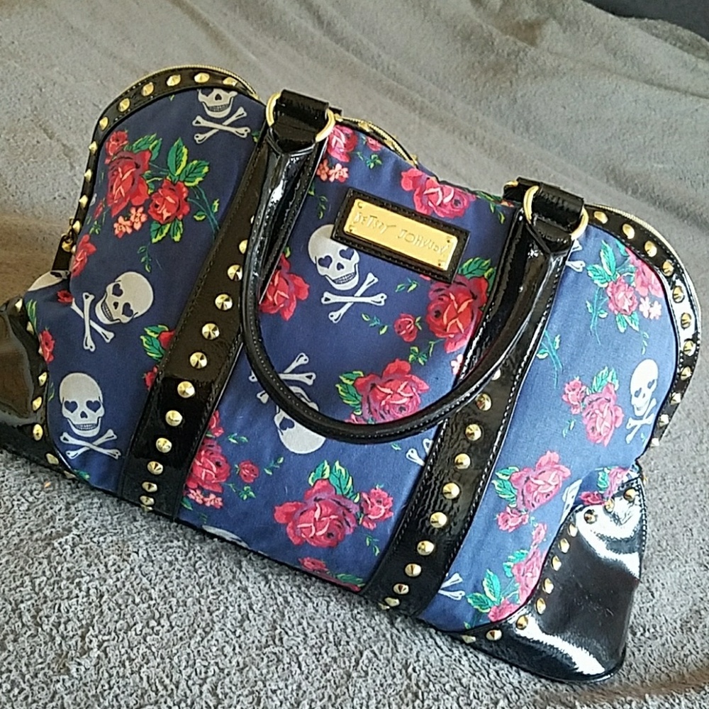 Betsy Johnson overnight/weekender bag